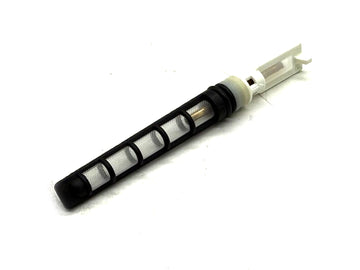 ACDelco 3096068 OE Air Conditioning Condenser Orifice, 2001-2007 GM 6.6L Duramax LB7 LLY LBZ, Photo 2