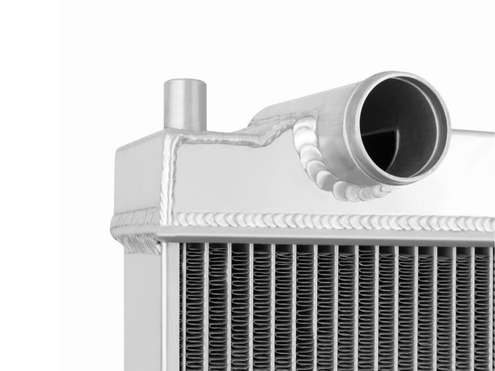 Mishimoto MMRAD-F2D-99 Aluminum Radiator, 1999-2003 Ford 7.3L Powerstroke, Close Up 2